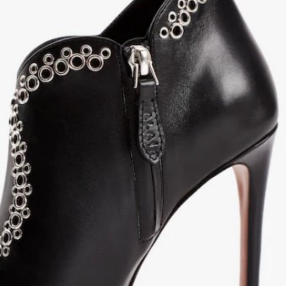 Alaïa / Alaia AUTHENTIC Black Eyelet Booties Size 7 BRAND NEW - Picture 4 of 7